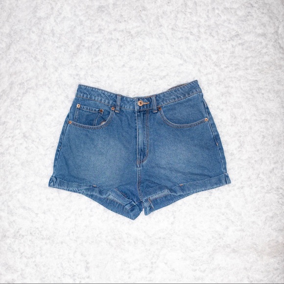 Forever 21 Pants - Forever 21 - High Waisted Shorts